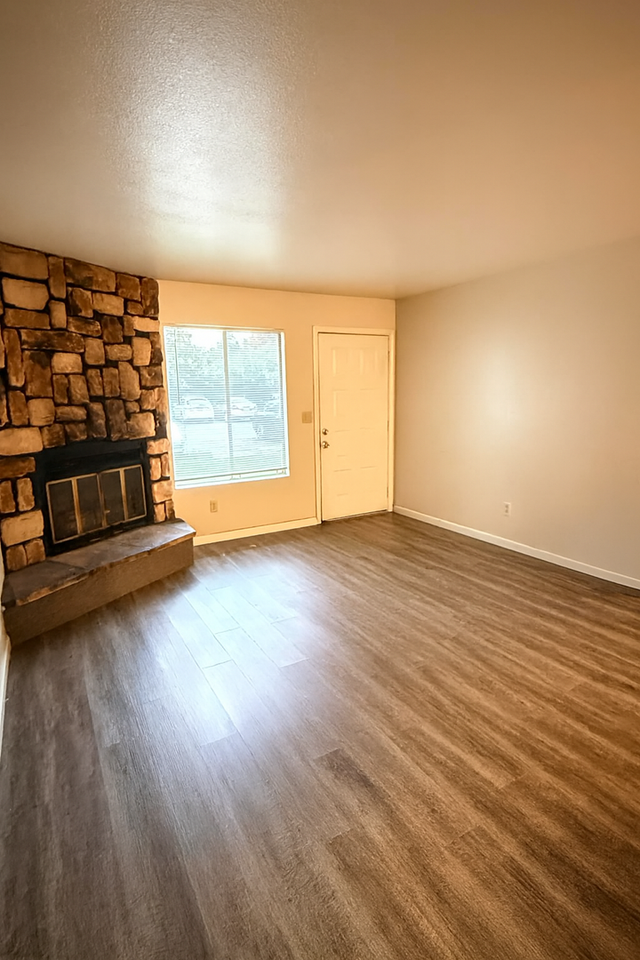 0581 - 811 W 2nd Ave -*Do Not Send Vendors - Photo 4 of 11