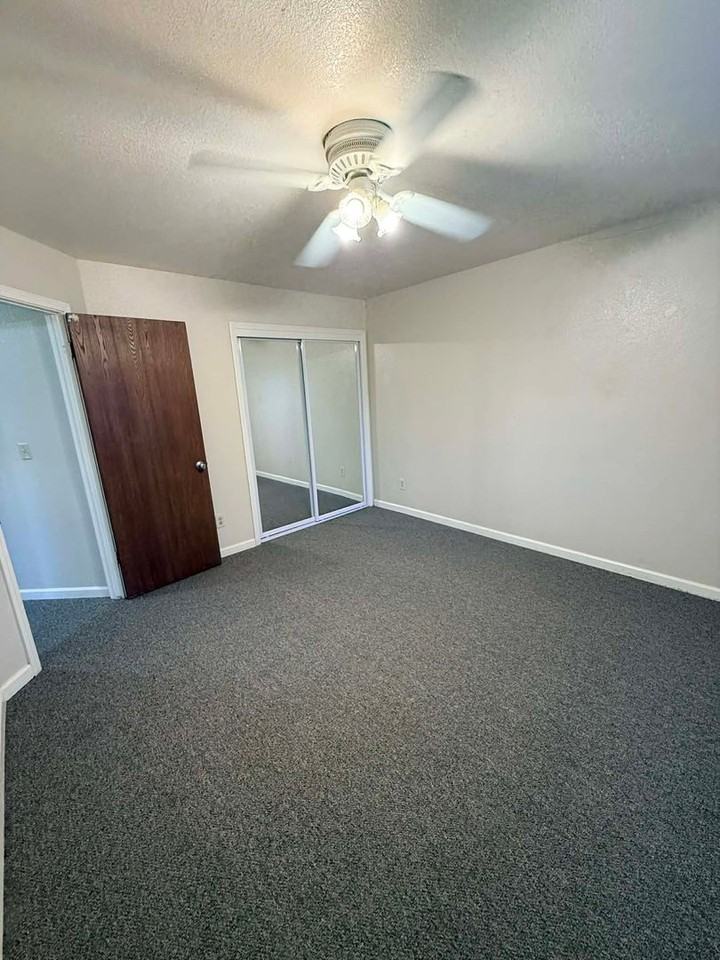 0581 - 811 W 2nd Ave -*Do Not Send Vendors - Photo 7 of 11