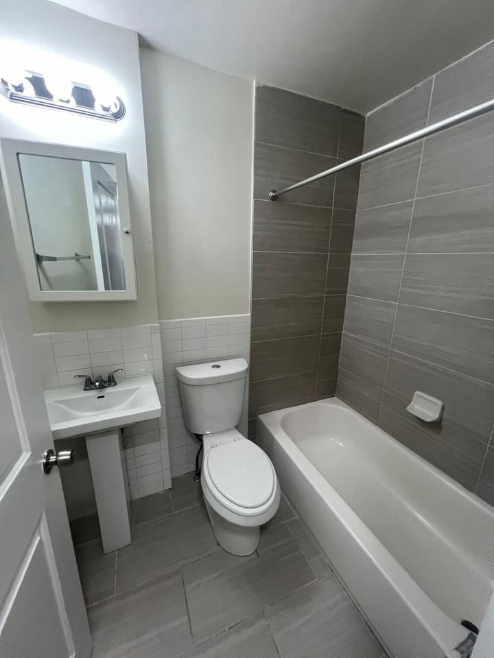 5225 Marlboro Pike, SUNCREST FLATS - Photo 5 of 11