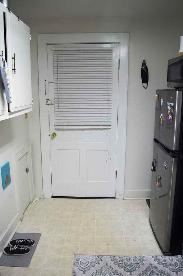 17 W Pine St - Photo 3 of 16