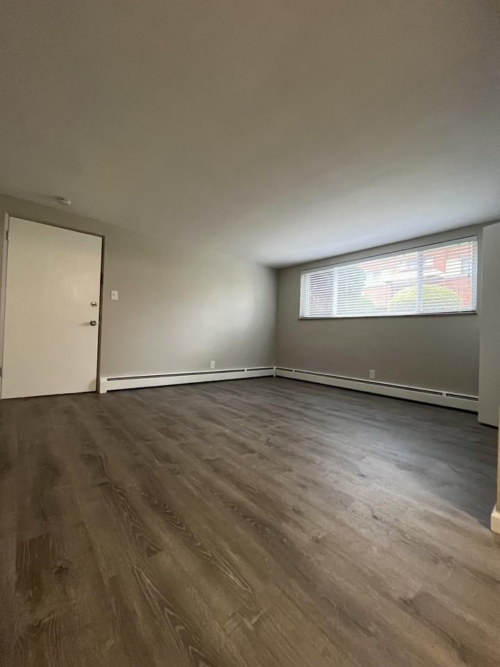 4716 - 4748 Delhi Pike - Photo 2 of 11