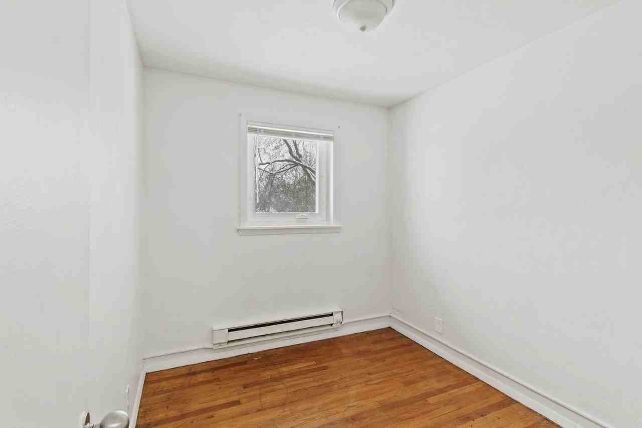 202 South Lynn Street - Photo 2 of 9