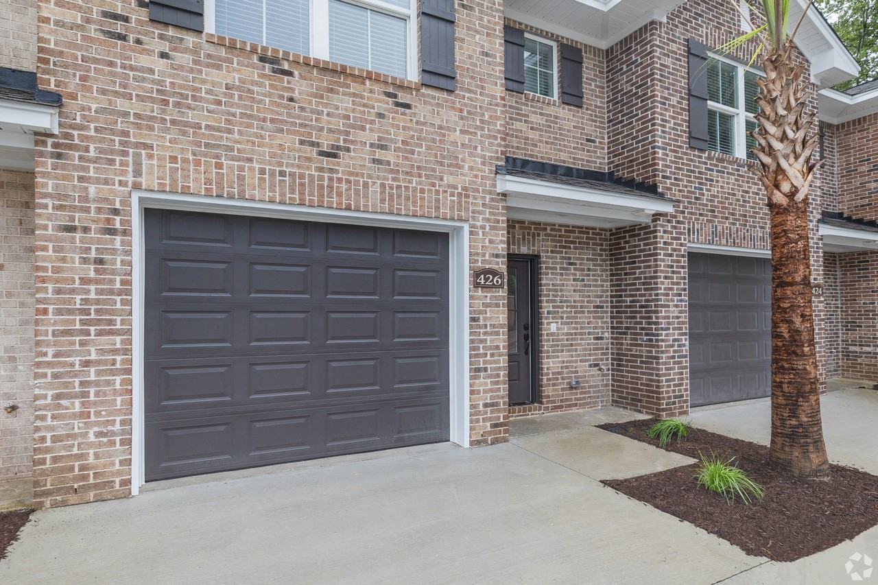 421-433 Wren Crest Lane - Photo 3 of 24