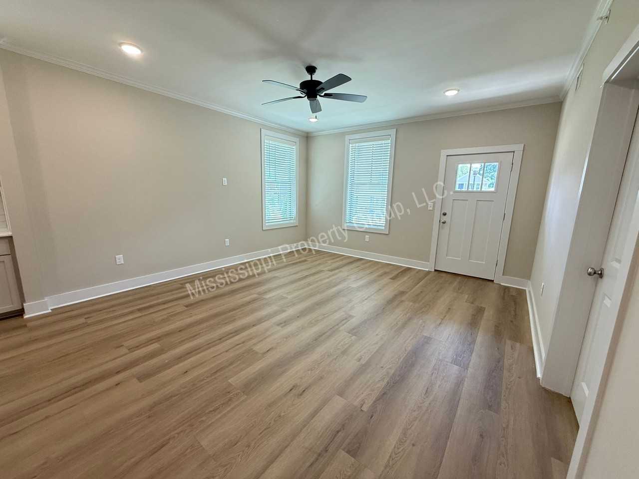 1401 Chickasaw Road - Photo 5 of 17