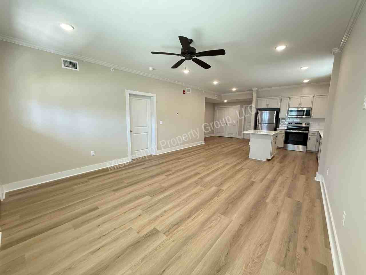 1401 Chickasaw Road - Photo 6 of 17