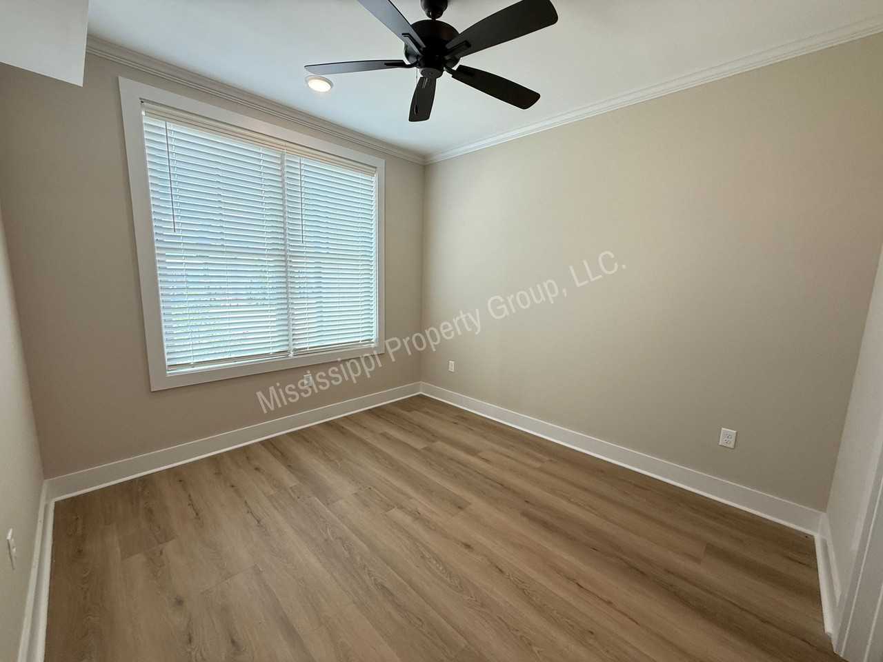 1401 Chickasaw Road - Photo 7 of 17