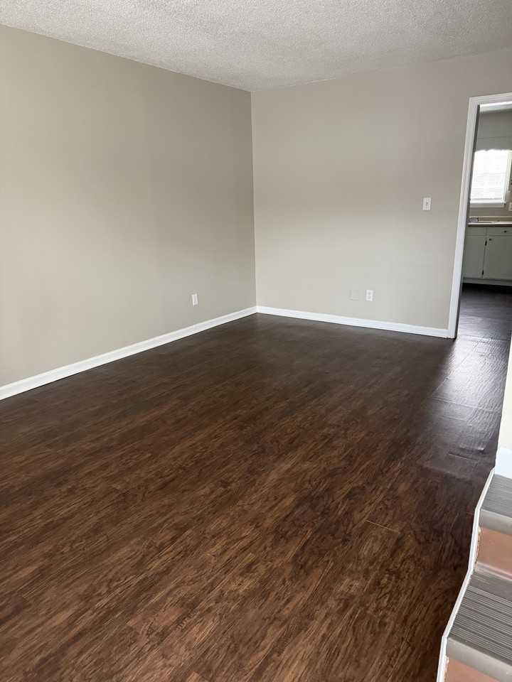 4005 Dalton Pike - Photo 3 of 17