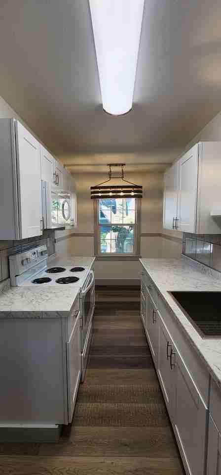 1608 21st Avenue - Photo 5 of 29