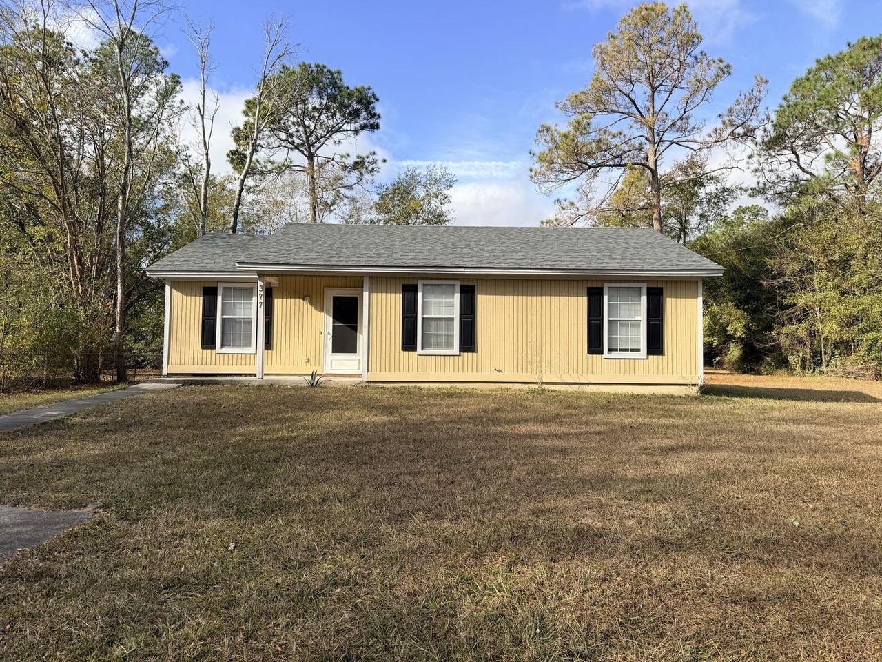377 Pinedale Cir - Photo 2 of 25