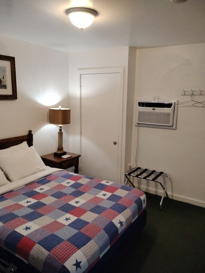 952 Bar Harbor Road - Photo 7 of 18