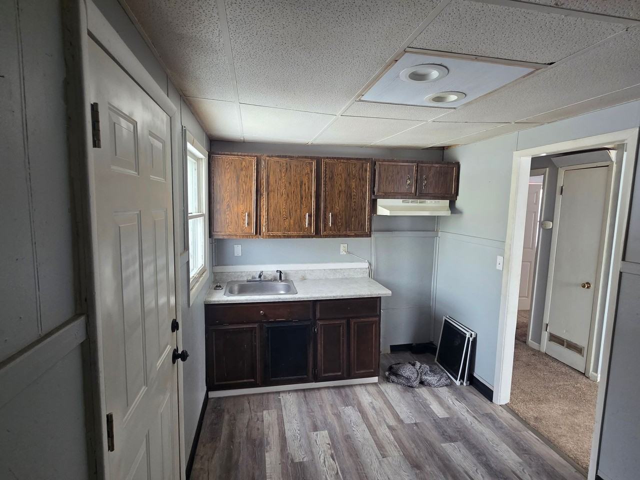 412 Wood River Avenue - Photo 2 of 5