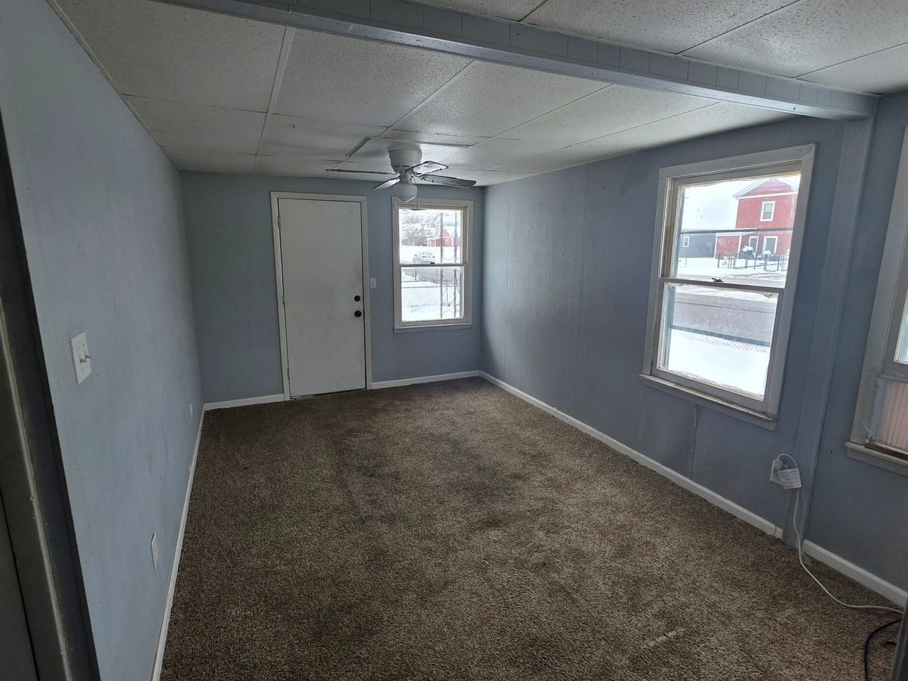 412 Wood River Avenue - Photo 3 of 5