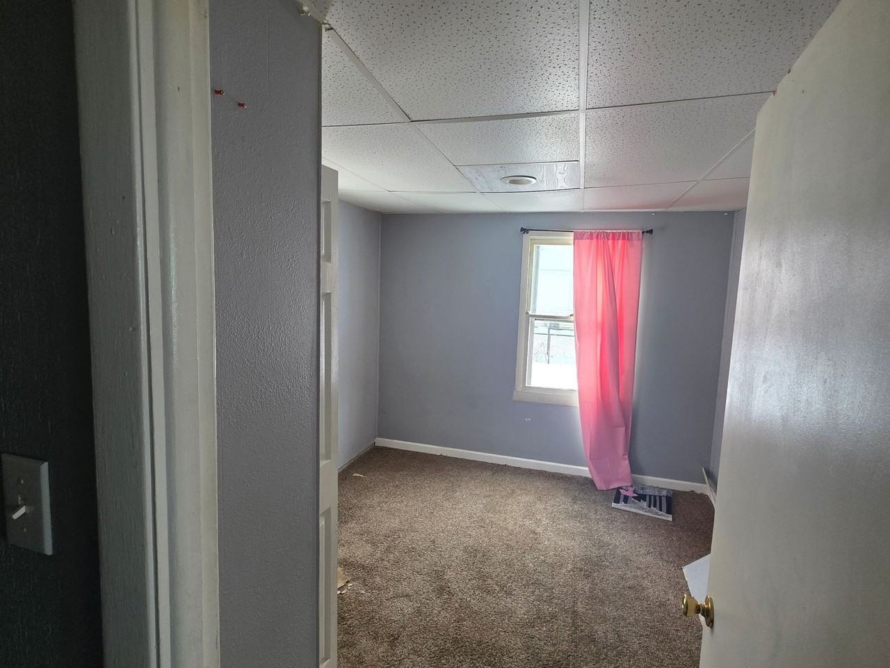 412 Wood River Avenue - Photo 4 of 5