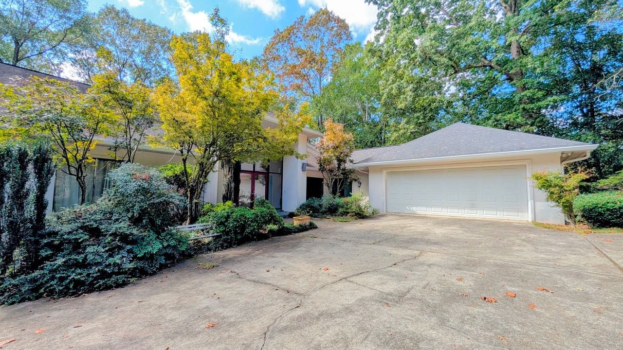 2939 Rivercrest Drive - Photo 3 of 37