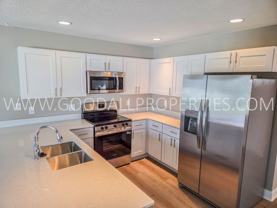 425 Se Waco Pl - Photo 1 of 1