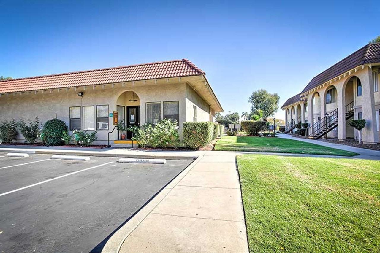 Shadow Mountain Apartments - Photo 5 of 50