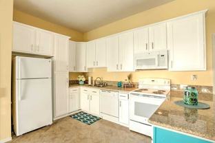 Welcome Home to Shadow Mountain Apartments in La Verne - Photo 1 of 1