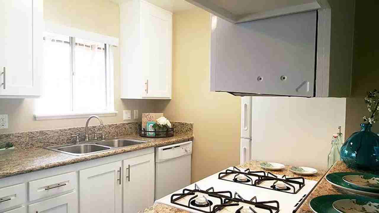 Welcome Home to Shadow Mountain Apartments in La Verne - Photo 2 of 50