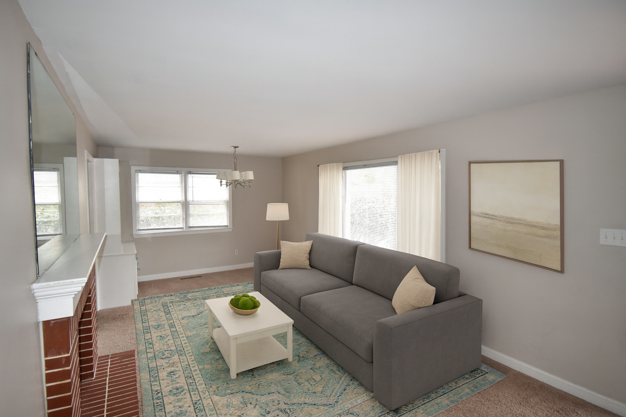 1813 Catawba Street - Photo 3 of 19