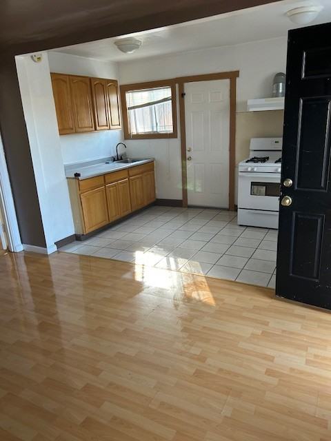 4121 Redding St - Photo 4 of 15