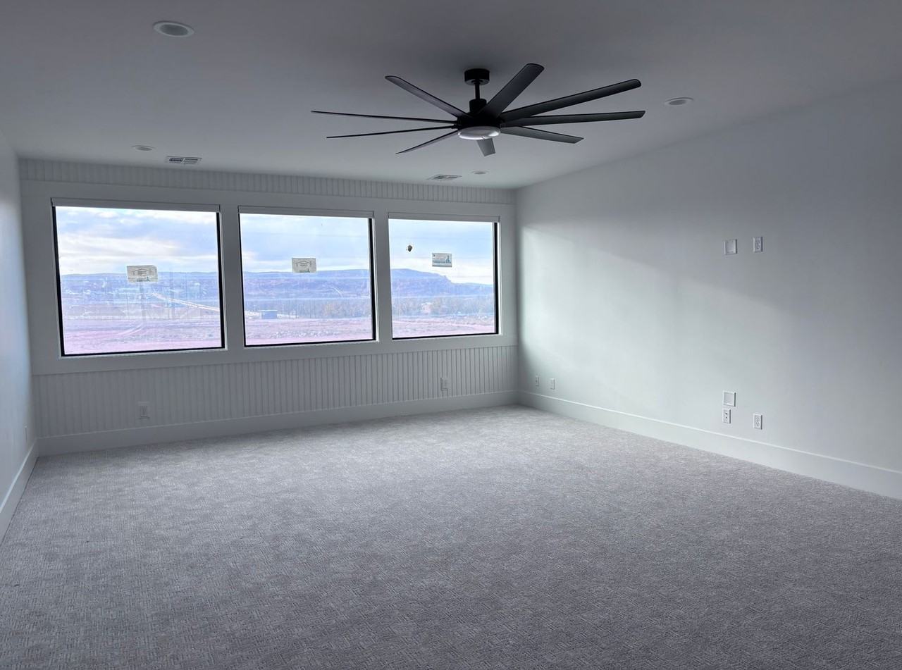 5291 W 2040 S - Photo 6 of 41