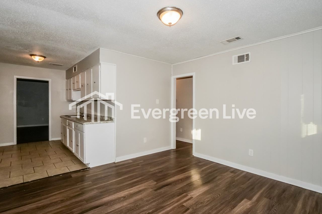 3325 Cedar Springs Dr - Photo 5 of 16