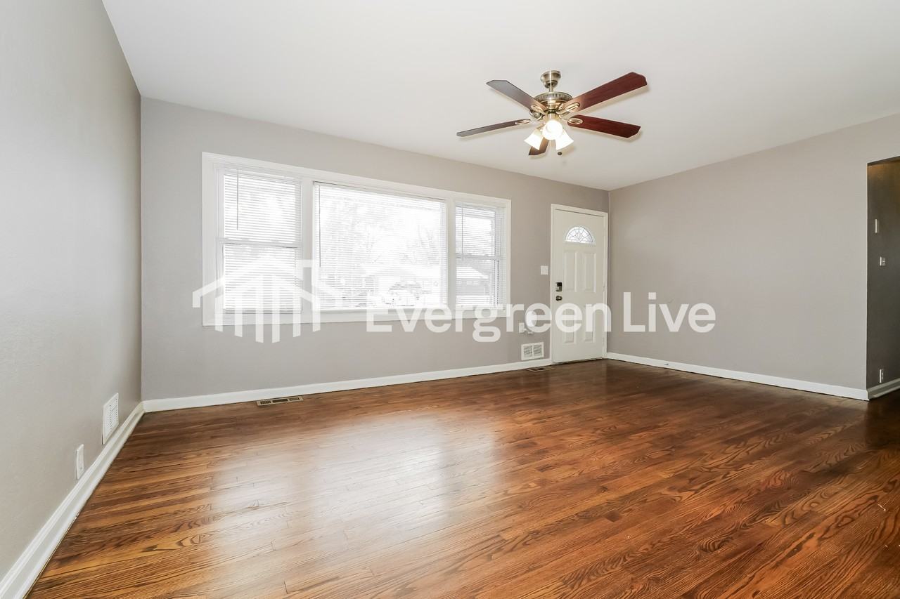 7208 East 108th Street - Photo 4 of 16