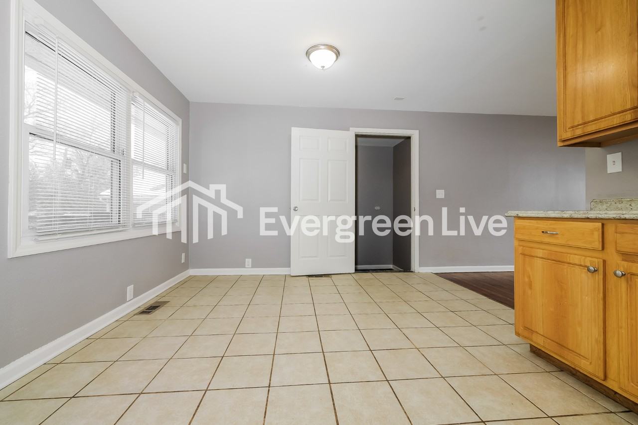 7208 East 108th Street - Photo 7 of 16