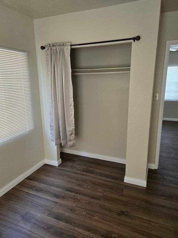 3843 T Street - Photo 3 of 9