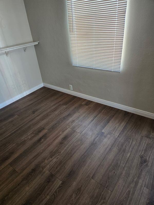 3843 T Street - Photo 5 of 9