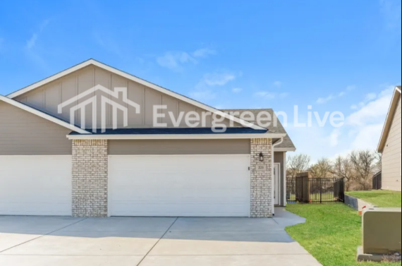 221 E Northern Ct - Photo 2 of 21