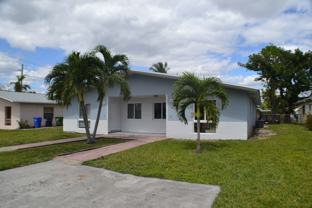 835 Southwest 14th Street - Photo 1 of 1