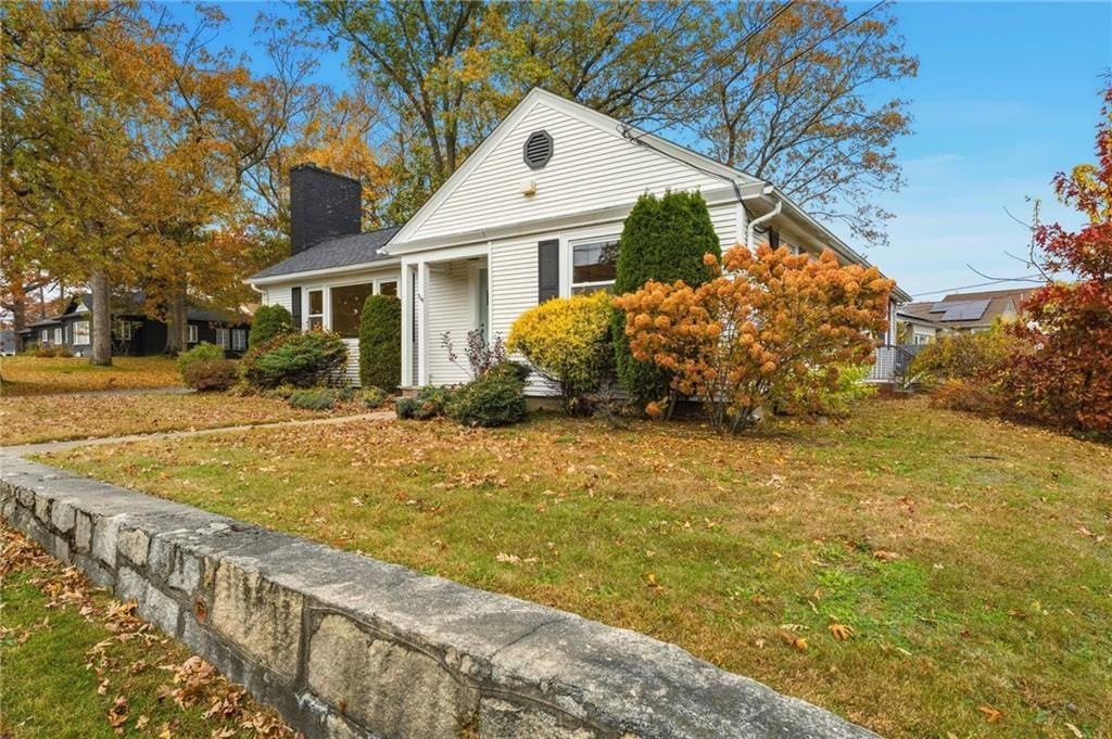 259 High Service Avenue - Photo 3 of 21