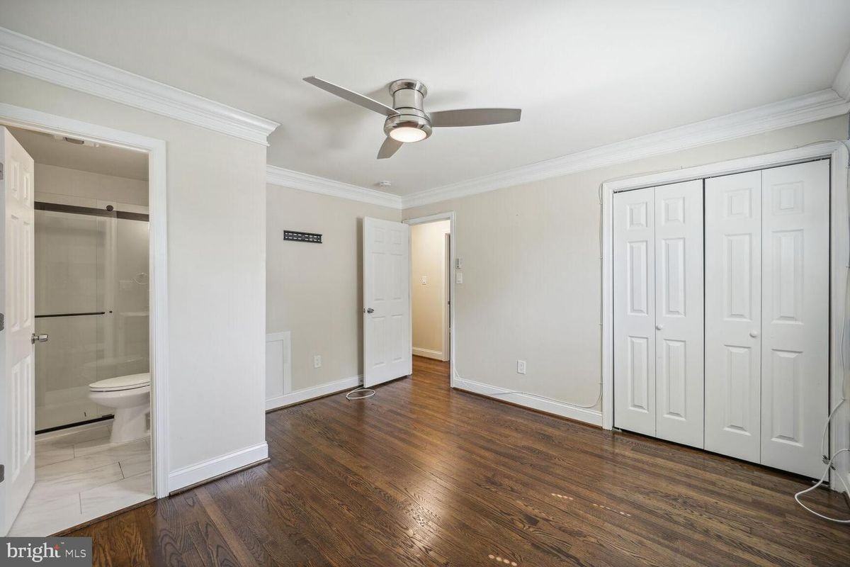 9708 Glen View Drive - Photo 6 of 7