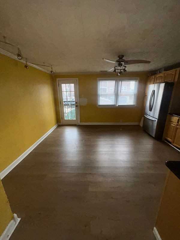 4655 Benson Street - Photo 7 of 20