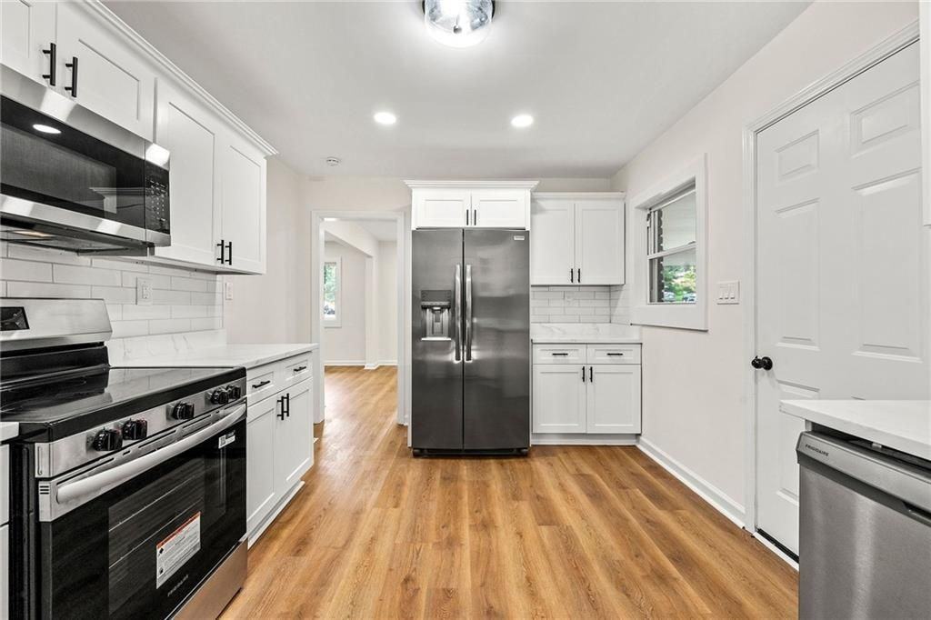 1869 Joseph Court - Photo 5 of 6