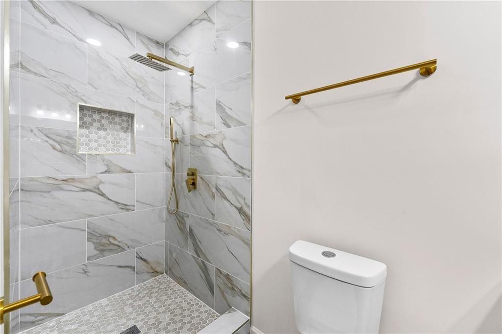 1869 Joseph Court - Photo 6 of 6