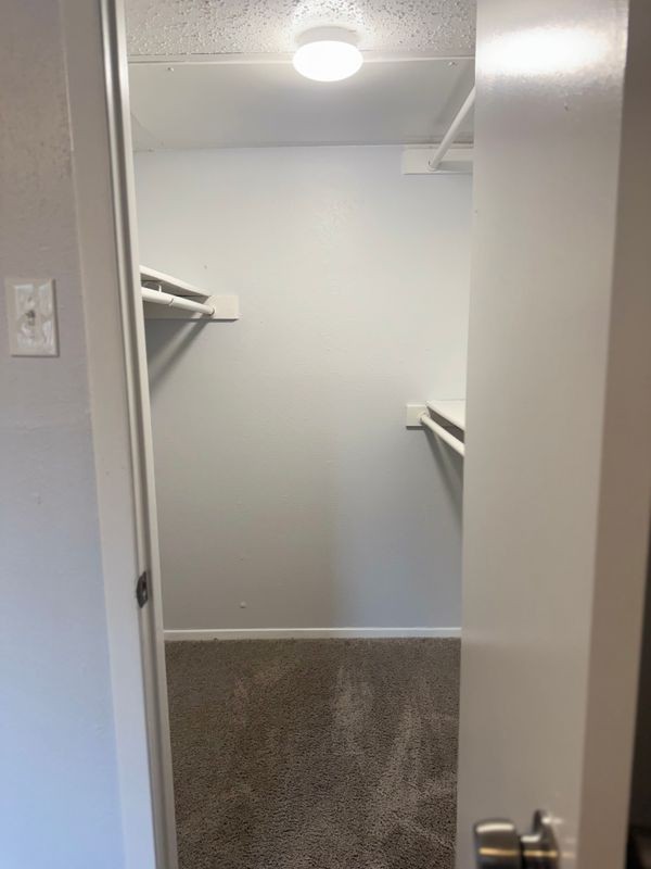883 Dublin Dr - Photo 6 of 36
