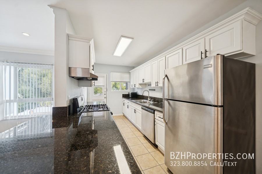 1274 Havenhurst - Photo 2 of 15