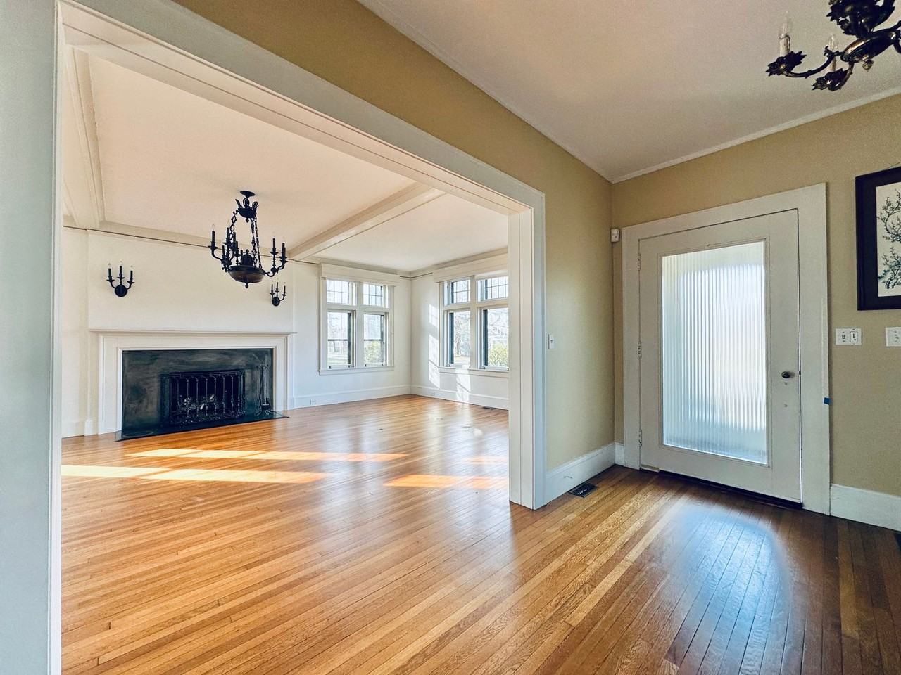 671 Prospect Street - Photo 3 of 47