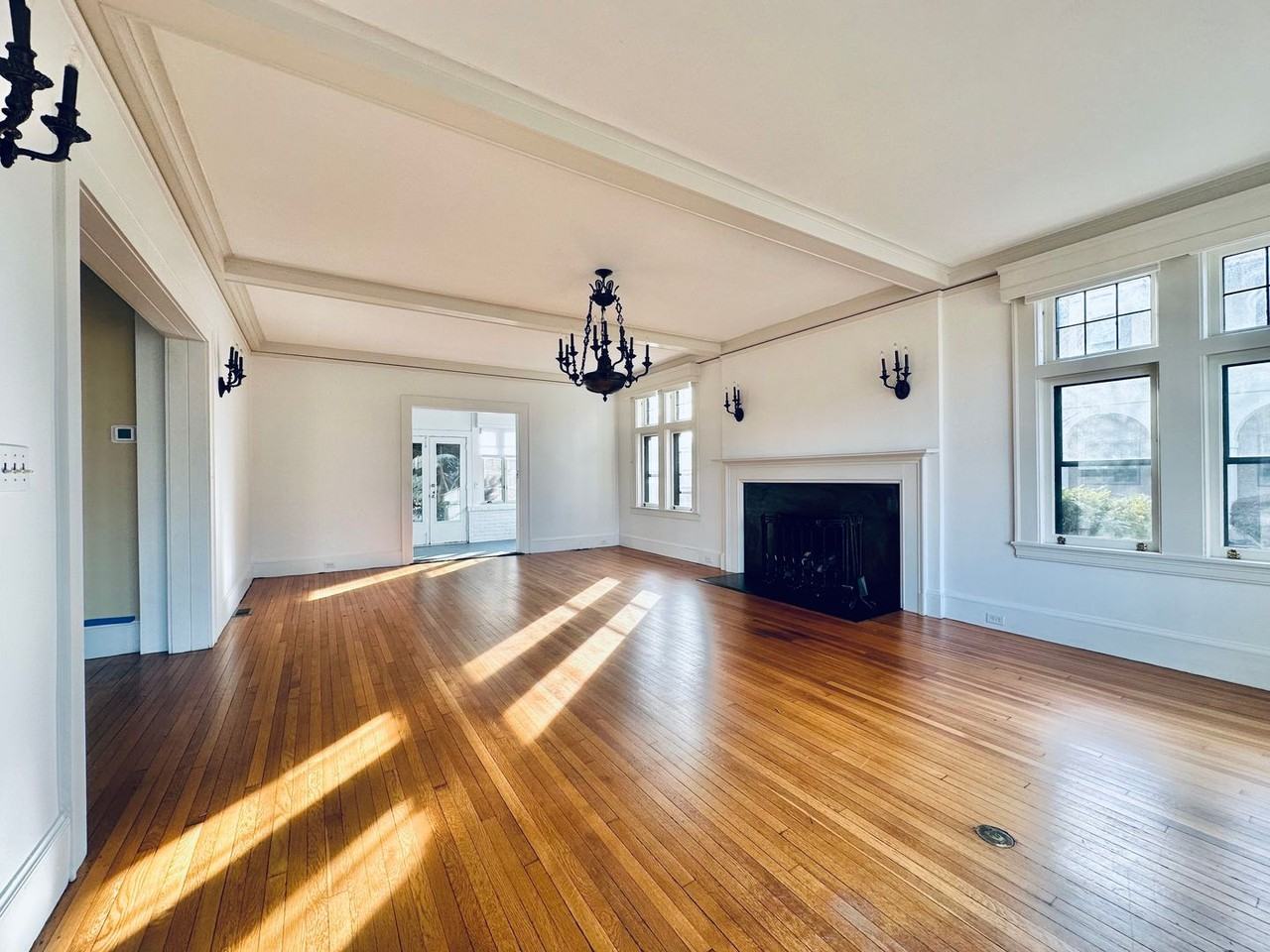 671 Prospect Street - Photo 5 of 47