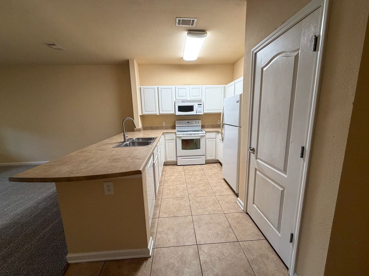 150 Iron Horse Drive East - Photo 2 of 13