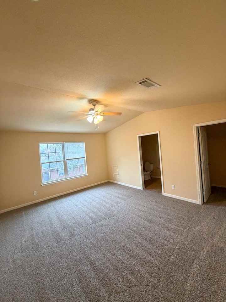 150 Iron Horse Drive East - Photo 6 of 13