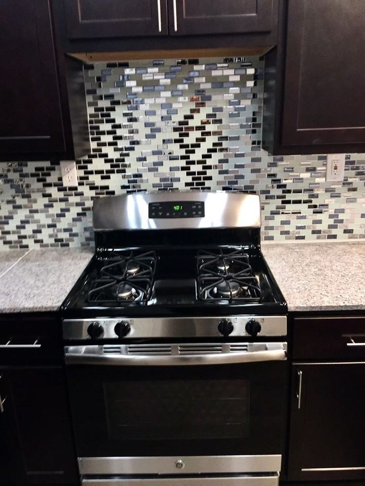 142 Hallock Street - Photo 3 of 22