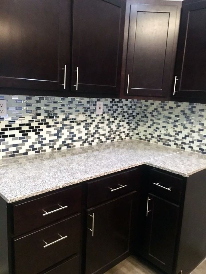 142 Hallock Street - Photo 6 of 22