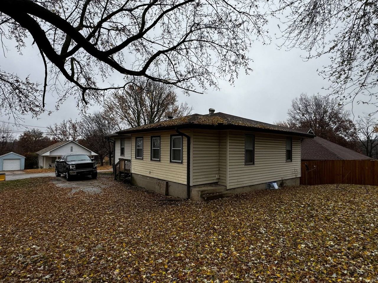 11515 Hackett Street - Photo 2 of 22