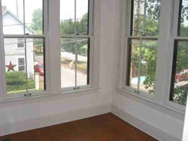 700res - Photo 2 of 16