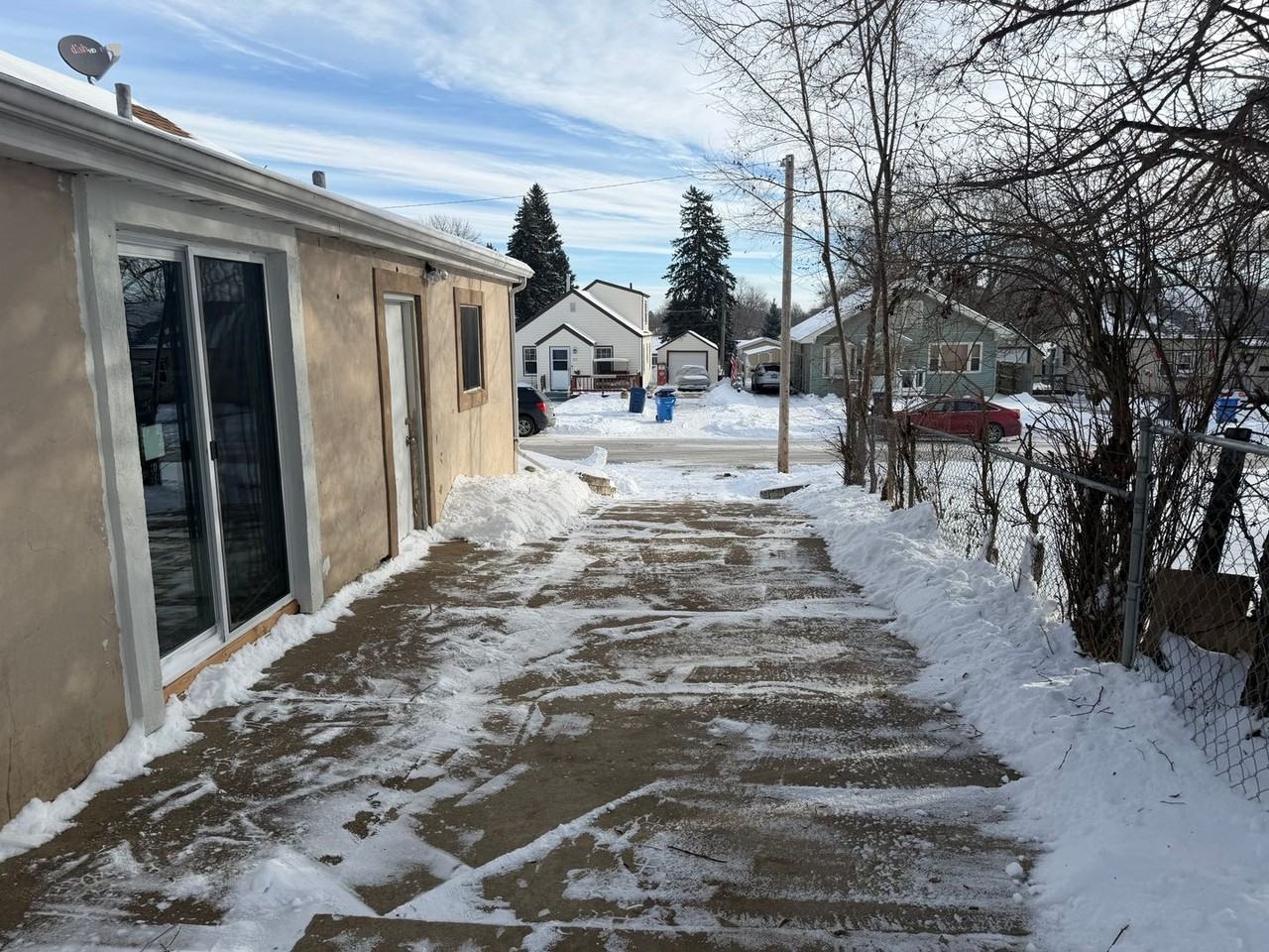 203 N Lewis Ave - Photo 7 of 25