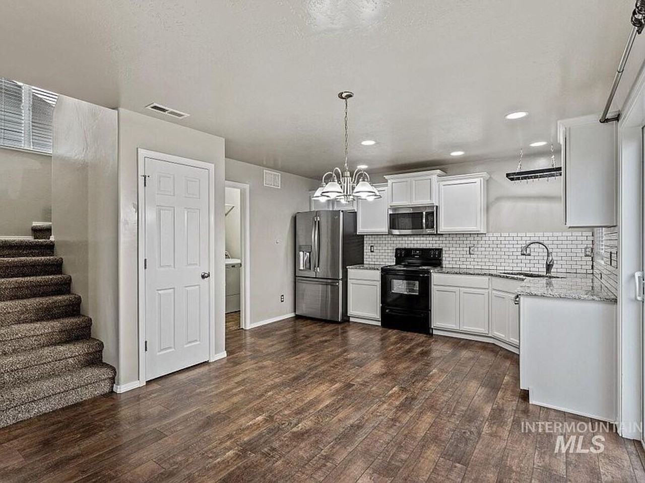 177 West Peach Springs Street - Photo 5 of 29