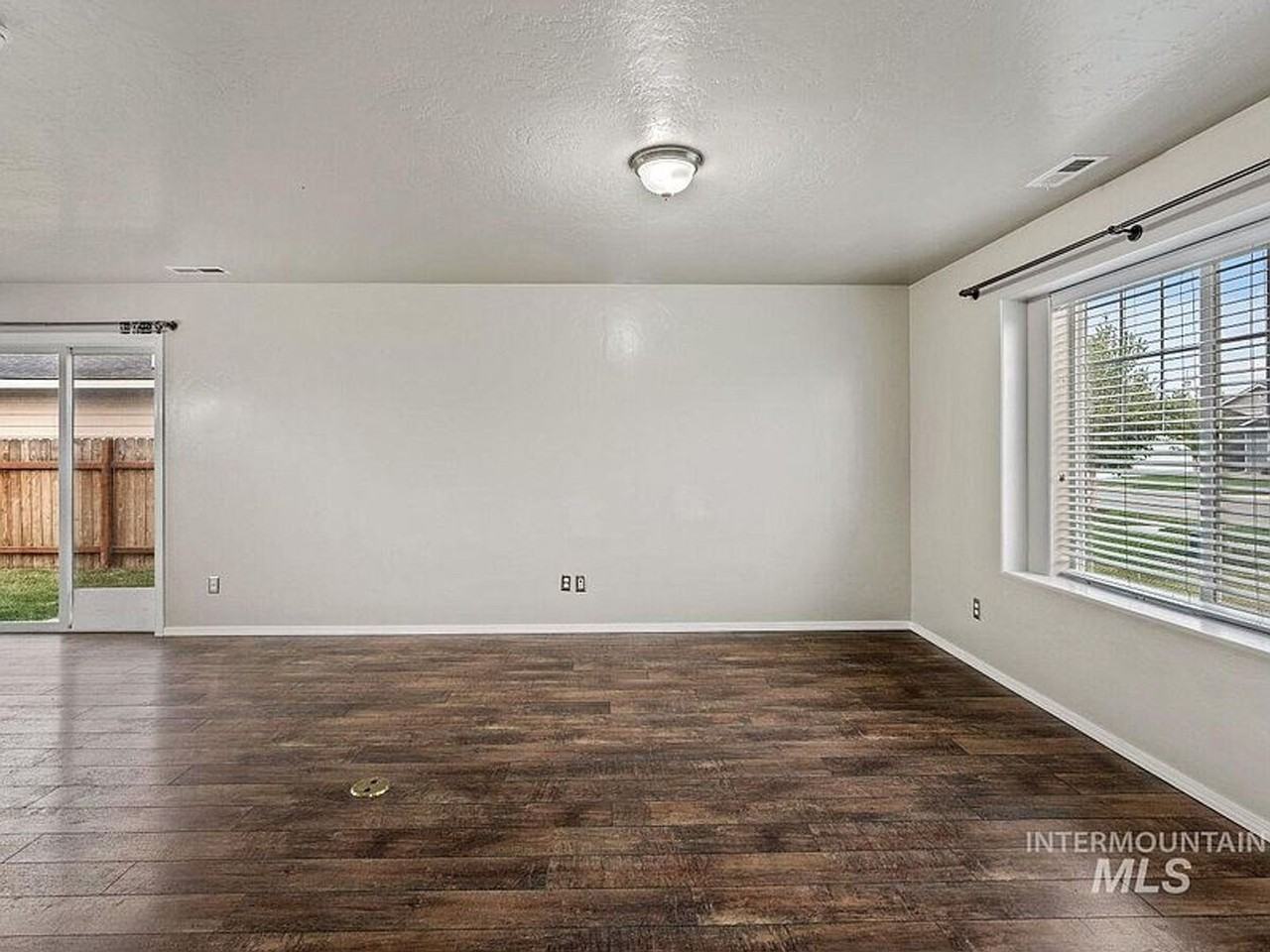 177 West Peach Springs Street - Photo 6 of 29